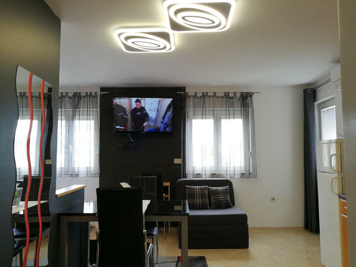Palladium City Center Apartments Makarska Bagian luar foto